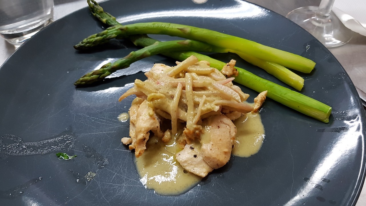 Poêlée de poulet sauce aux radis